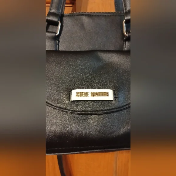 ๐ฃ๐๐ 2 Purses/$15 ๐๐๐ฃ Steve Madden Black and White Purse - Picture 12 of 12